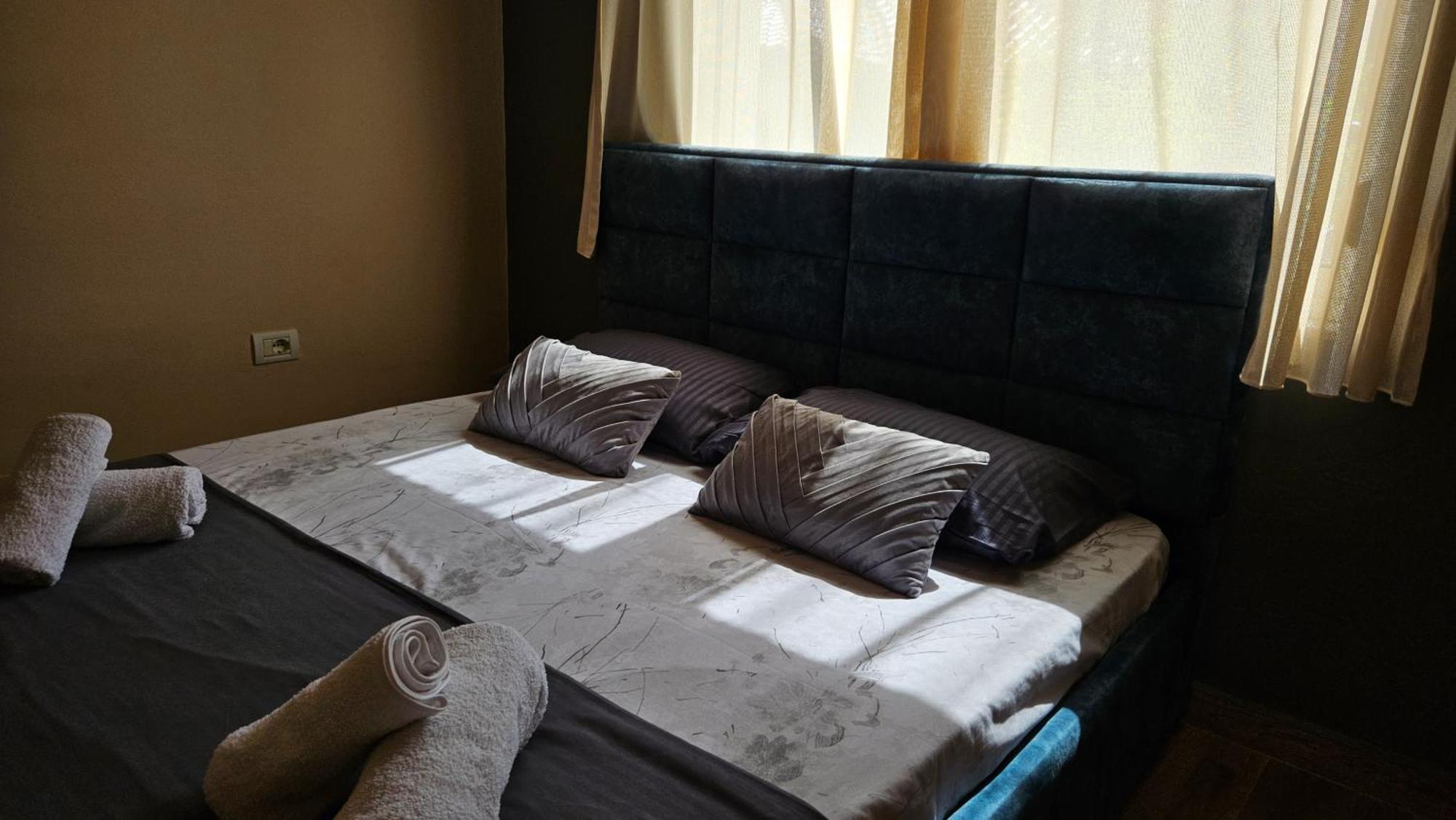 Dua'S Apartment Tirana Eksteriør billede